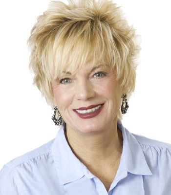 Portrait of Bonnie Strickland, REALTOR®.